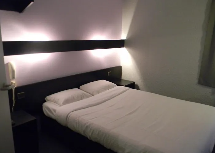 Class-Hotel